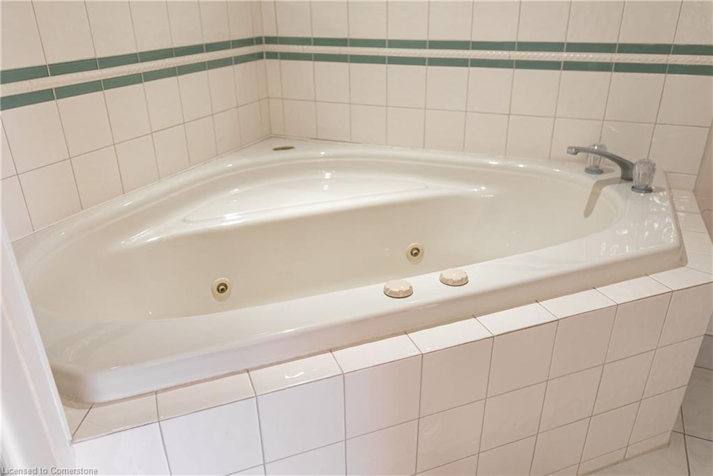 1605-6 Willow Street Property Photo 34