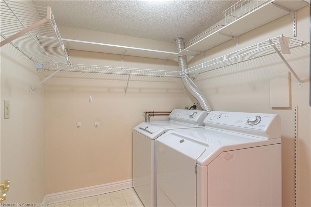 1605-6 Willow Street Property Photo 40