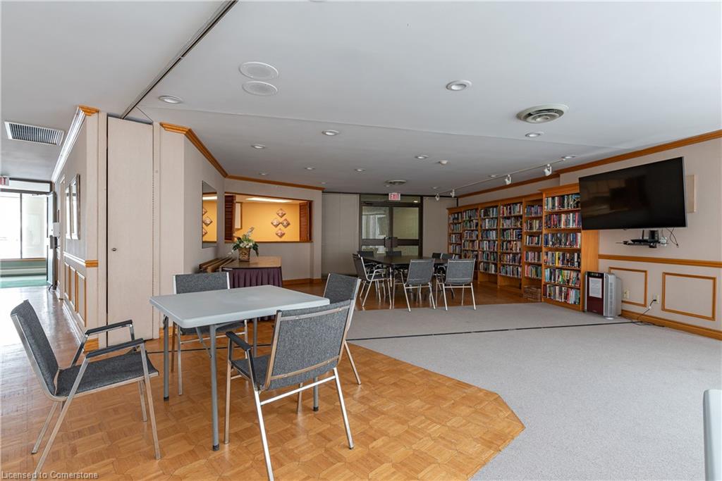 1605-6 Willow Street Property Photo 42