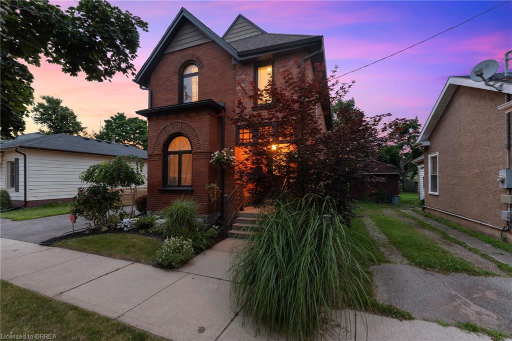 68 Richmond Street Property Photo 2