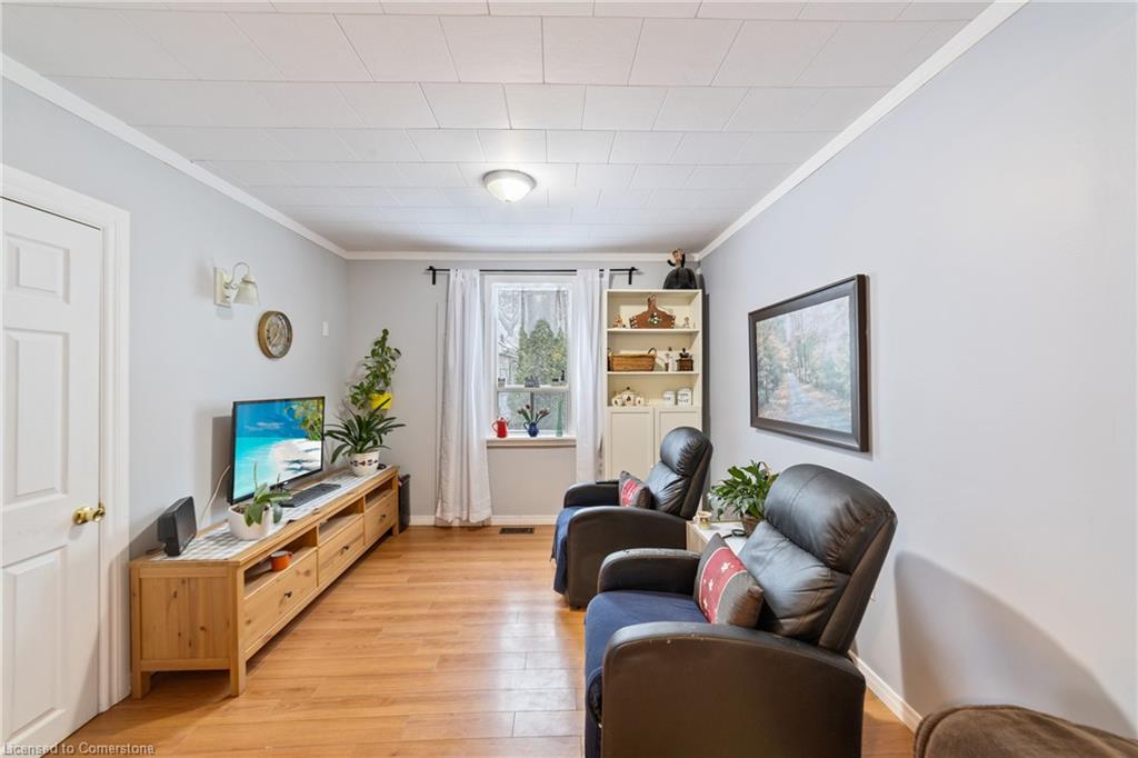 539 Mohawk Road W Property Photo 10