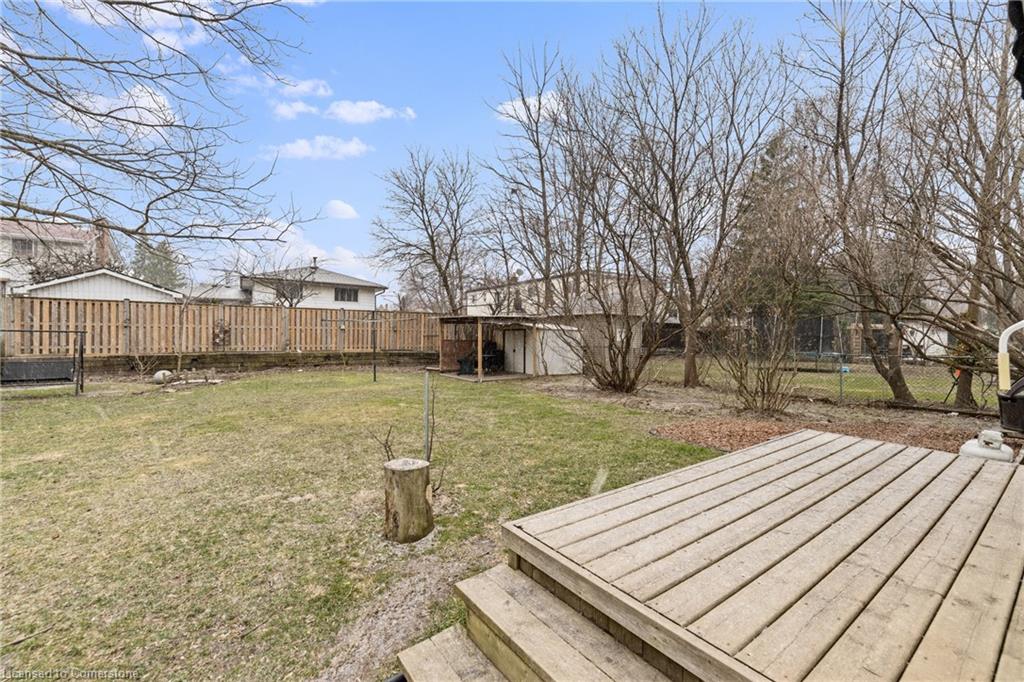 539 Mohawk Road W Property Photo 33