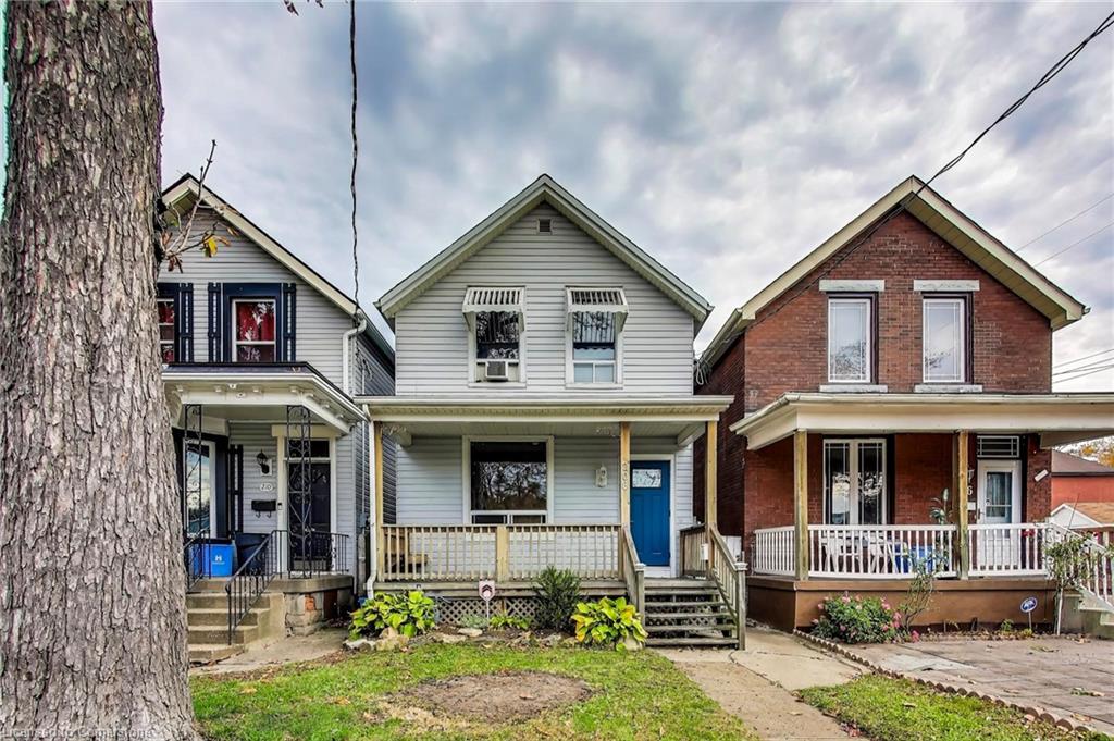 208 East Avenue N Property Photo 1