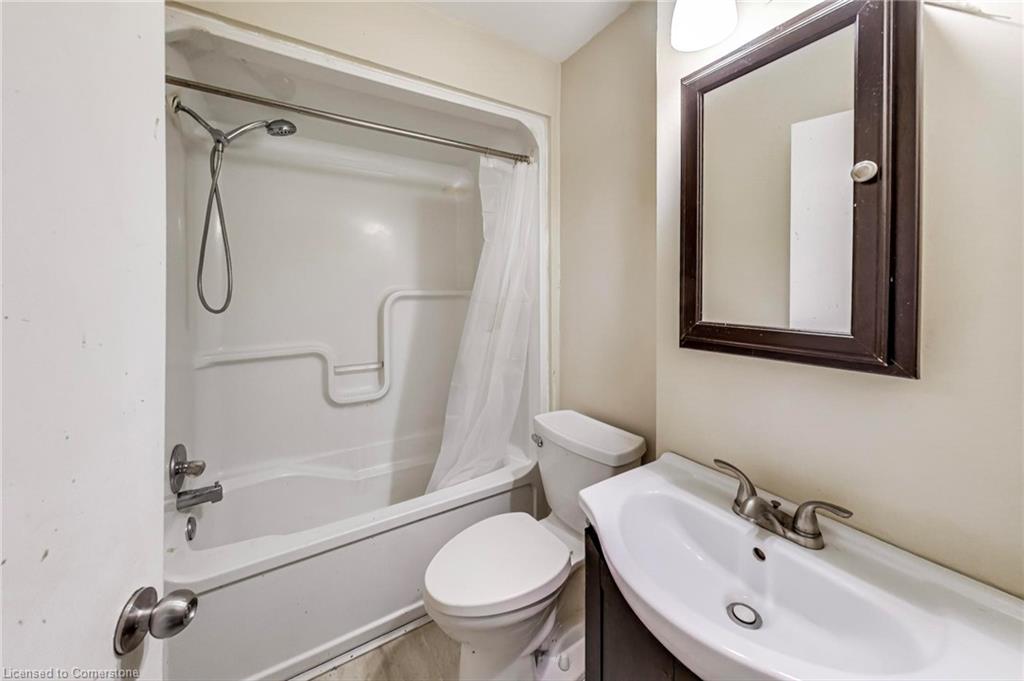 208 East Avenue N Property Photo 10