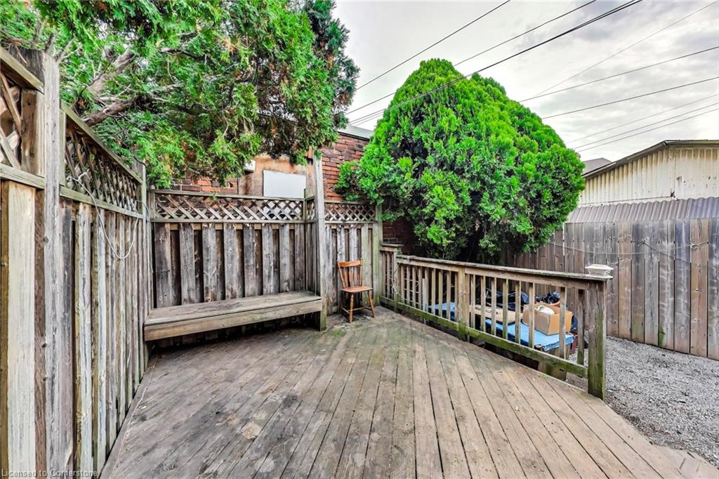 208 East Avenue N Property Photo 18
