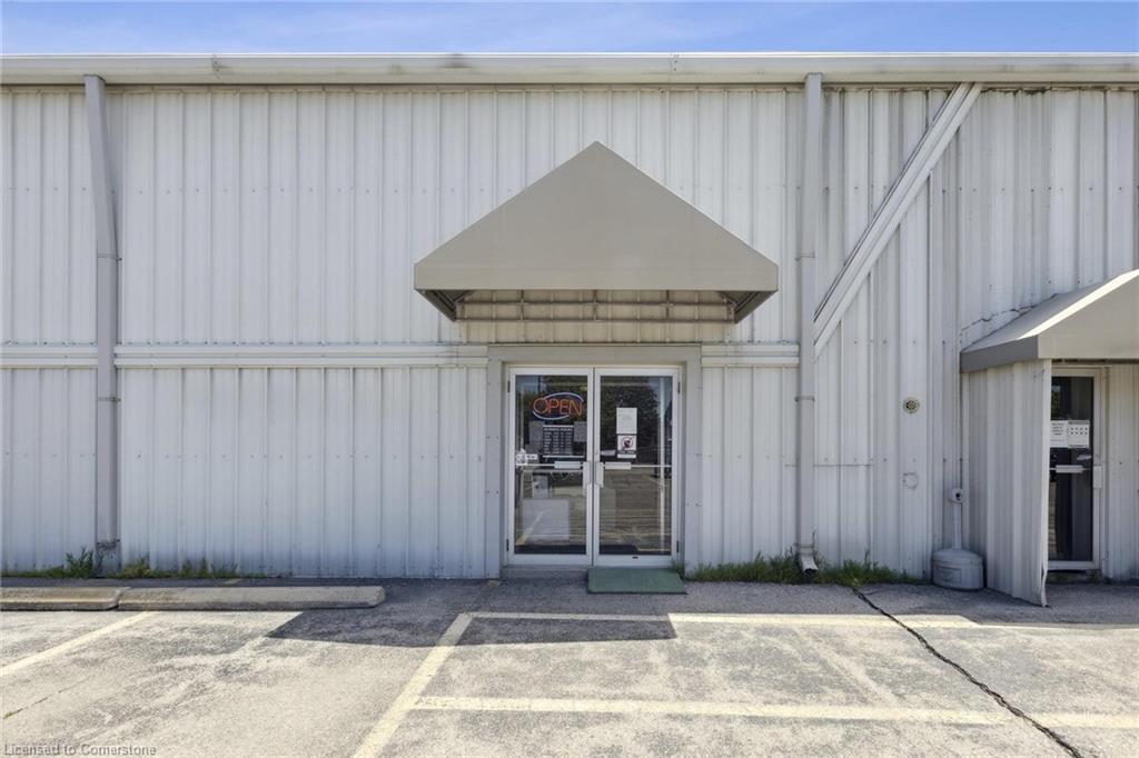 555 Barton Street Property Photo 11