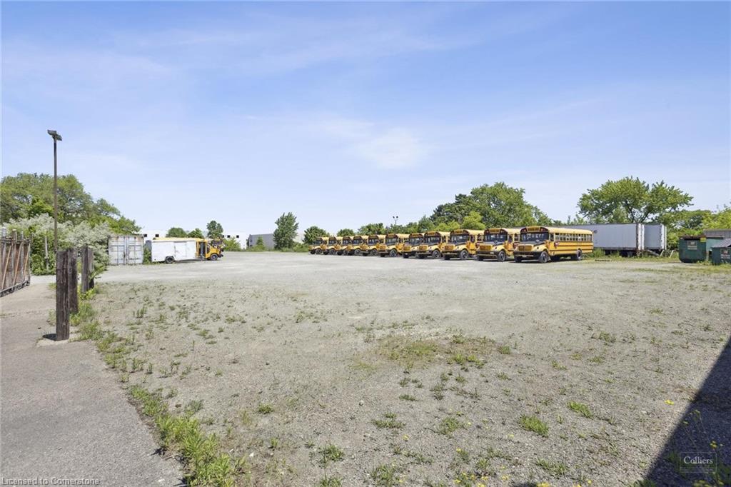 555 Barton Street Property Photo 14