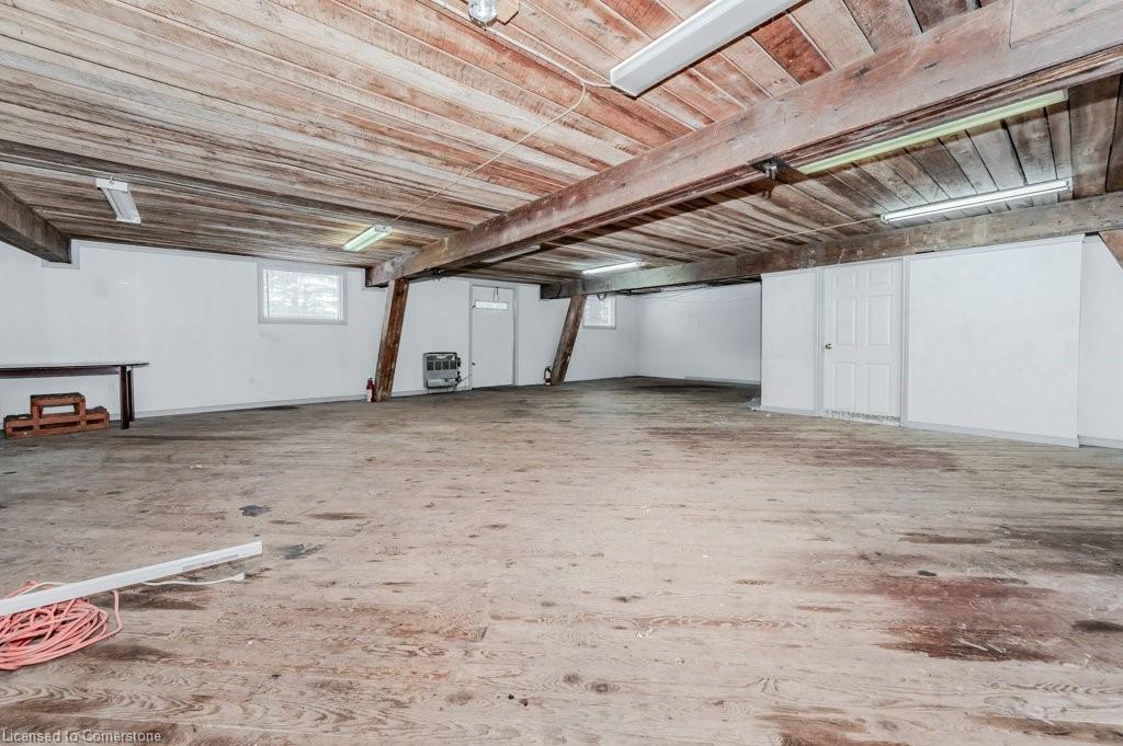 290 Garden Street Property Photo 8