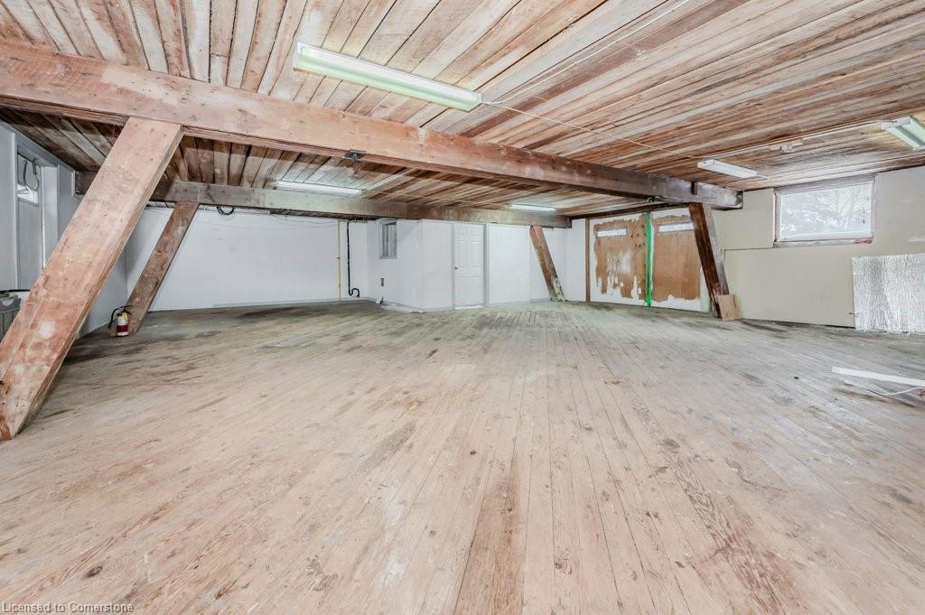 290 Garden Street Property Photo 9