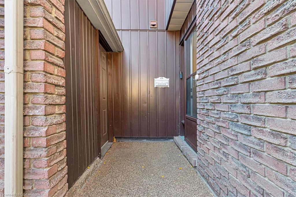 8-122 Lakeshore Road Property Photo 4