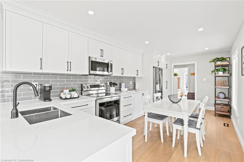 36-7 Davidson Boulevard Property Photo 11