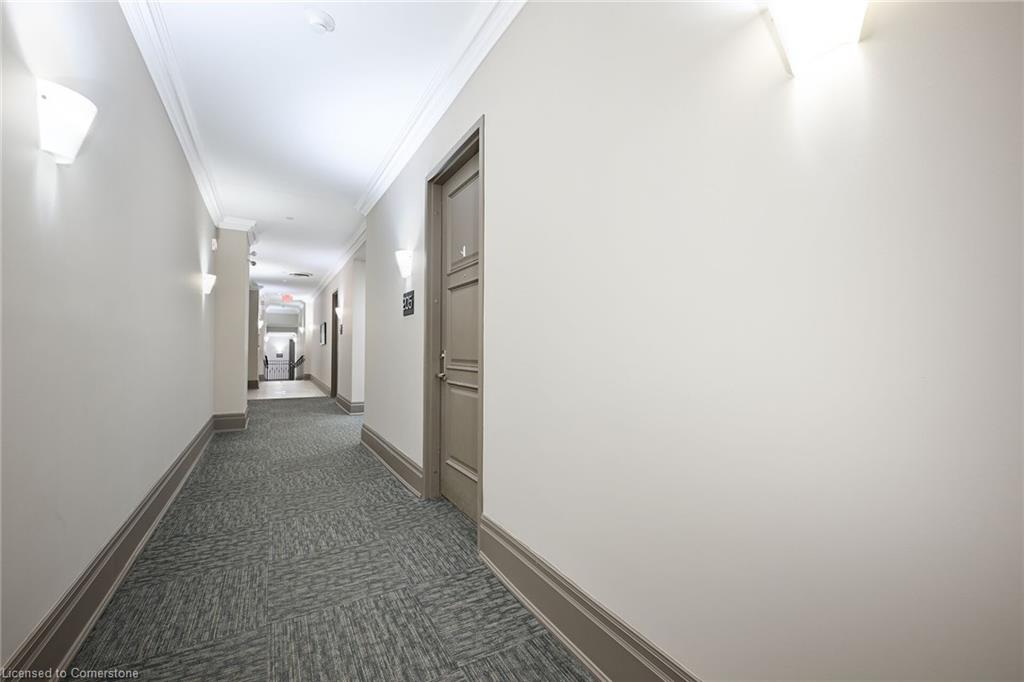 205-397 King Street Property Photo 26