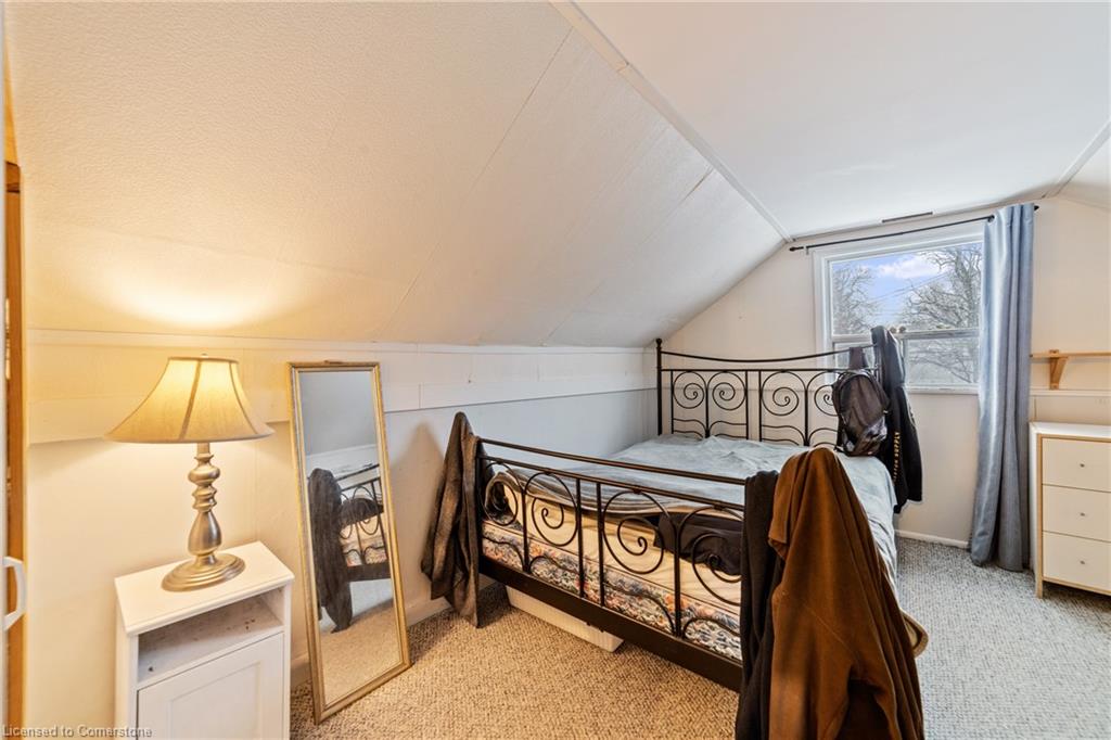 539 Mohawk Road W Property Photo 14
