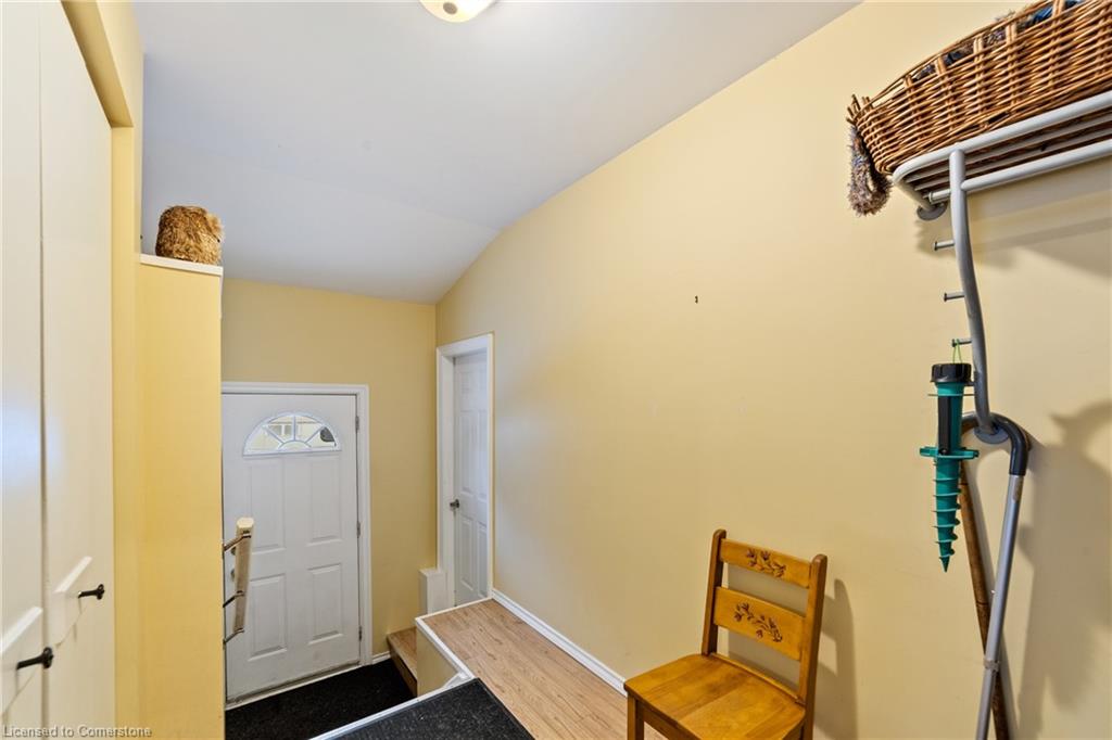 539 Mohawk Road W Property Photo 17
