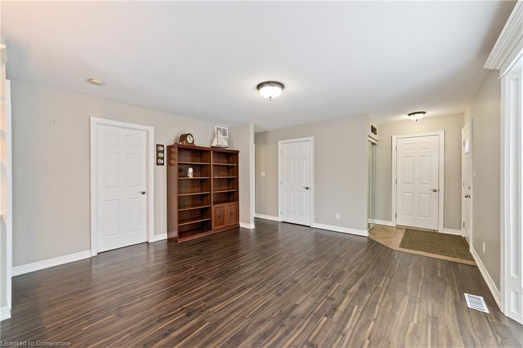 539 Mohawk Road W Property Photo 23