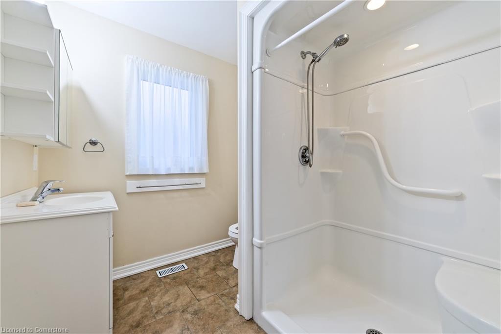 539 Mohawk Road W Property Photo 26