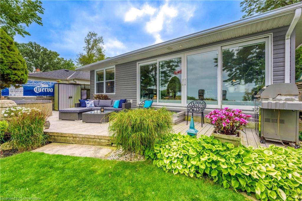 3094 Lakeview Avenue Property Photo