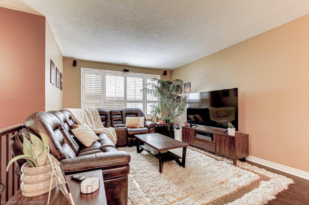 29 Batson Crescent Property Photo 4