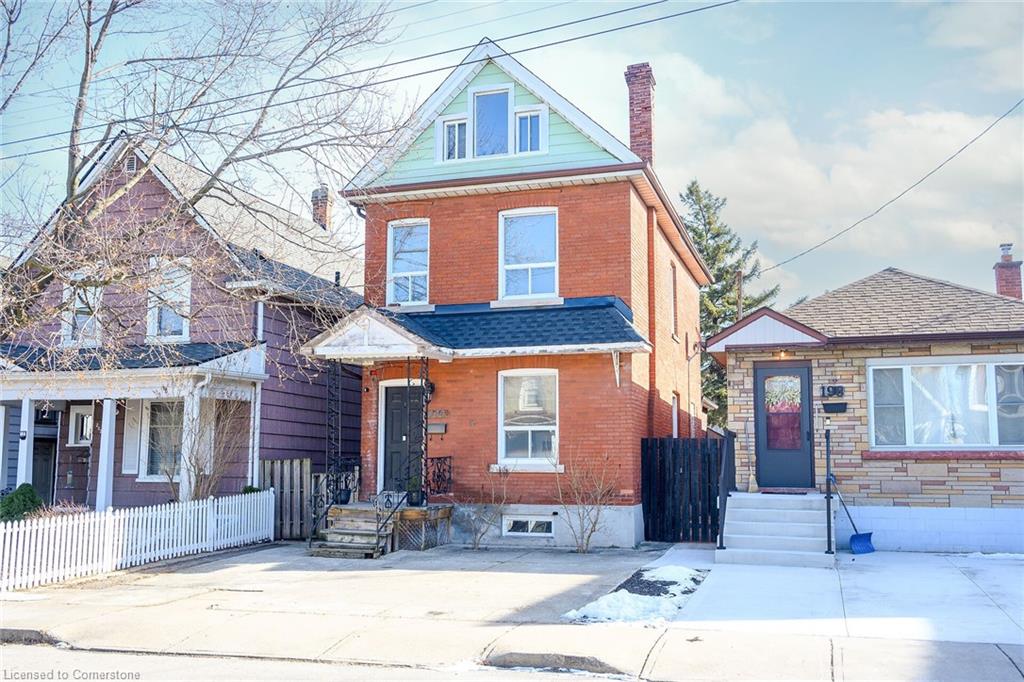 200 Kensington Avenue N Property Photo 3