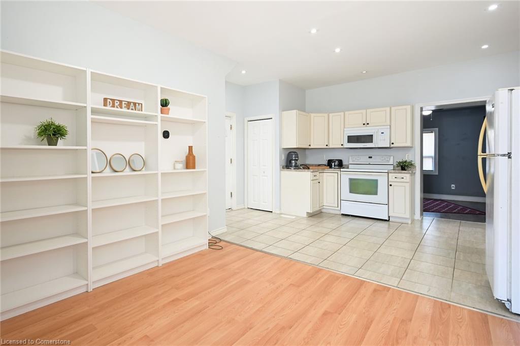 200 Kensington Avenue N Property Photo 5