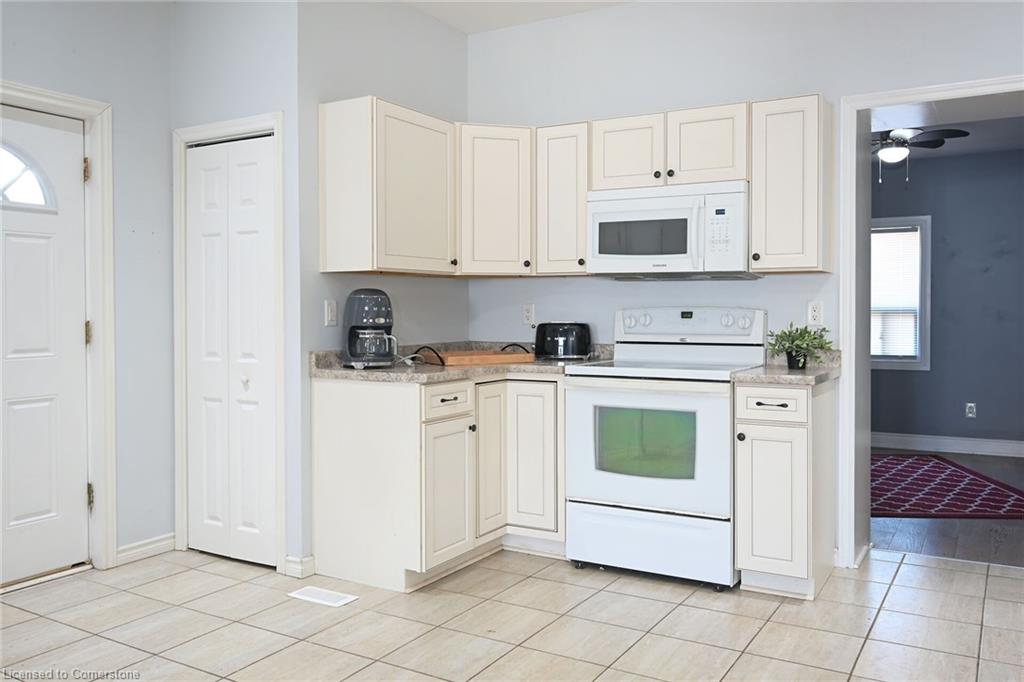 200 Kensington Avenue N Property Photo 9
