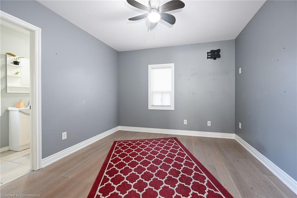 200 Kensington Avenue N Property Photo 14