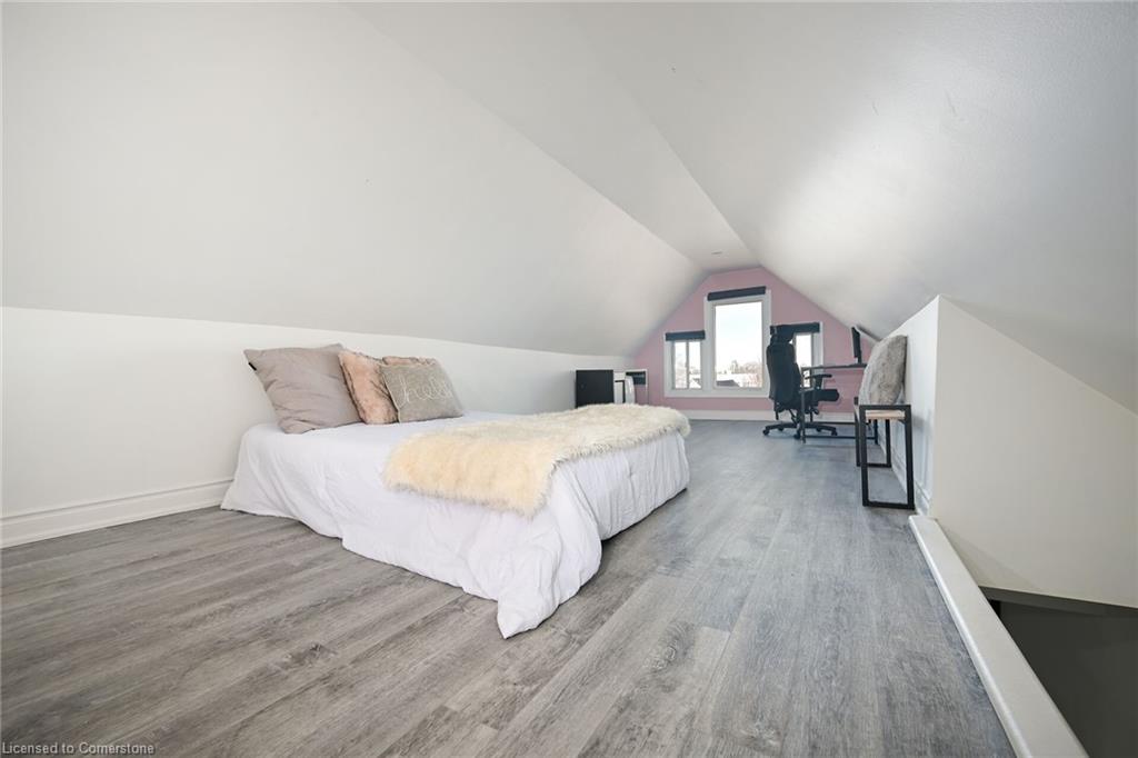 200 Kensington Avenue N Property Photo 26