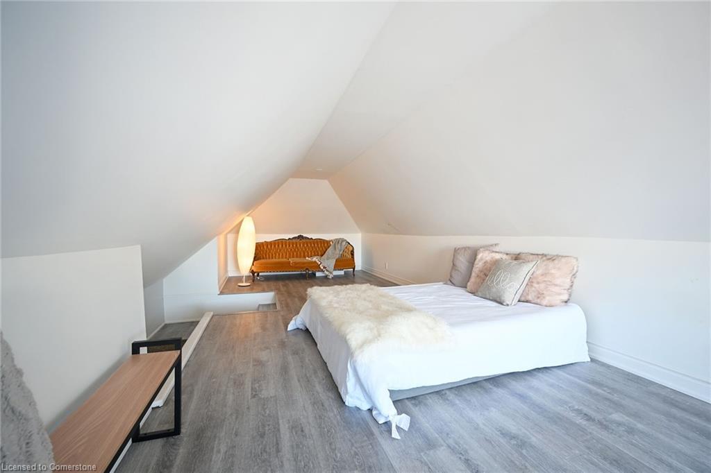 200 Kensington Avenue N Property Photo 29