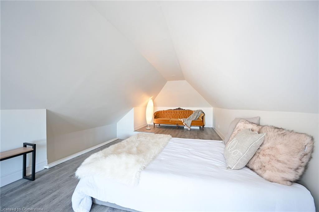 200 Kensington Avenue N Property Photo 30