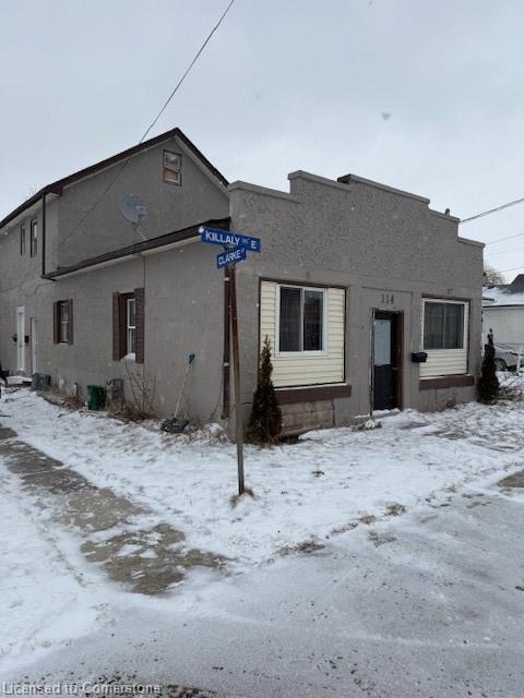 114 Killaly Street E Property Photo