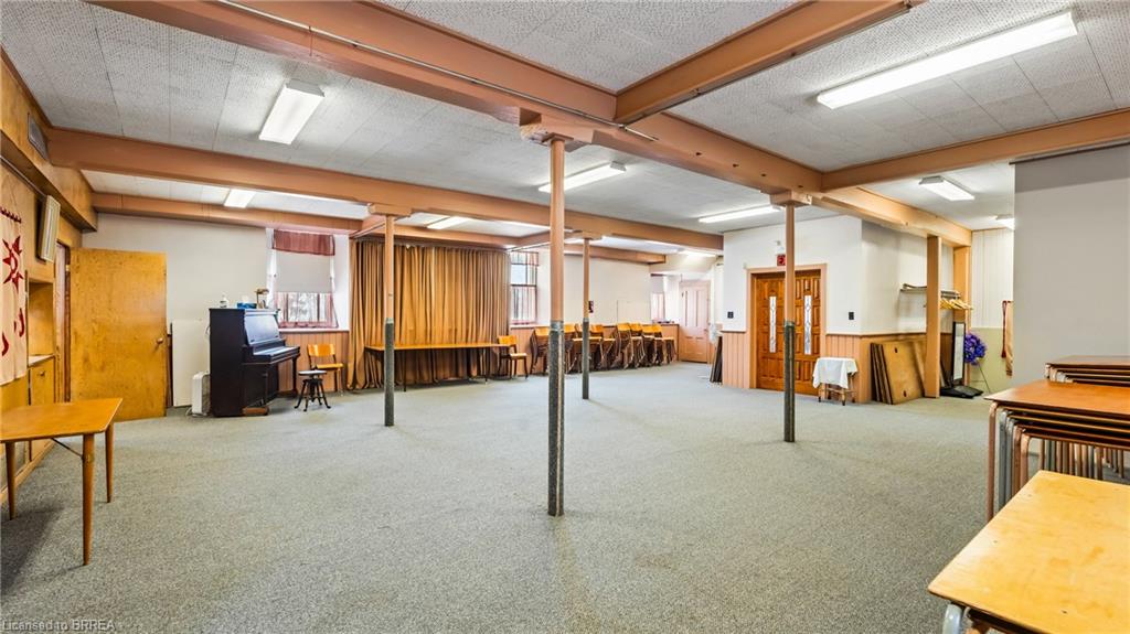 24 Elgin Street E Property Photo 22
