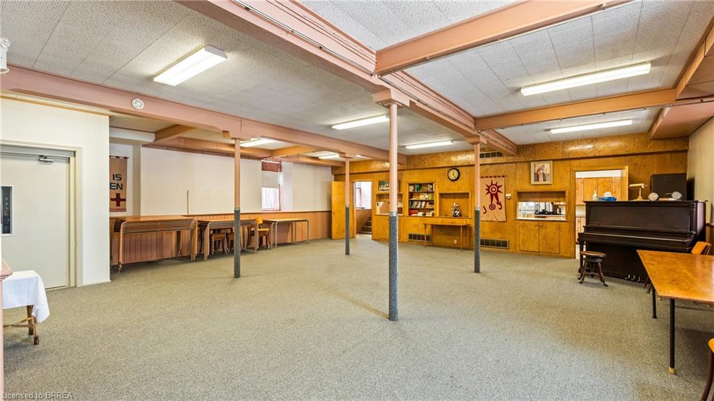 24 Elgin Street E Property Photo 25
