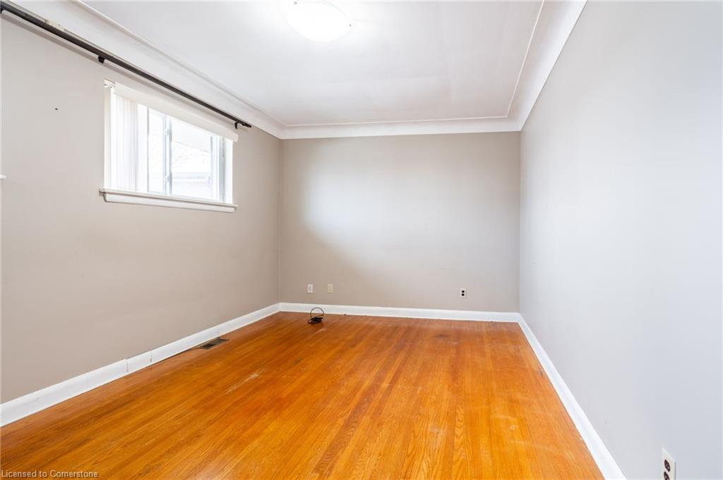209 Nash Road N Property Photo 10