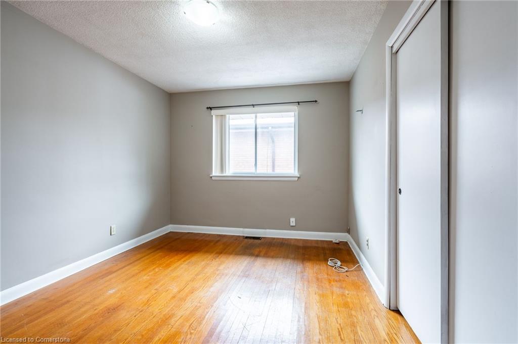 209 Nash Road N Property Photo 12