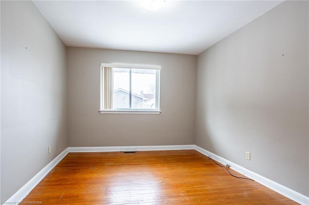 209 Nash Road N Property Photo 14