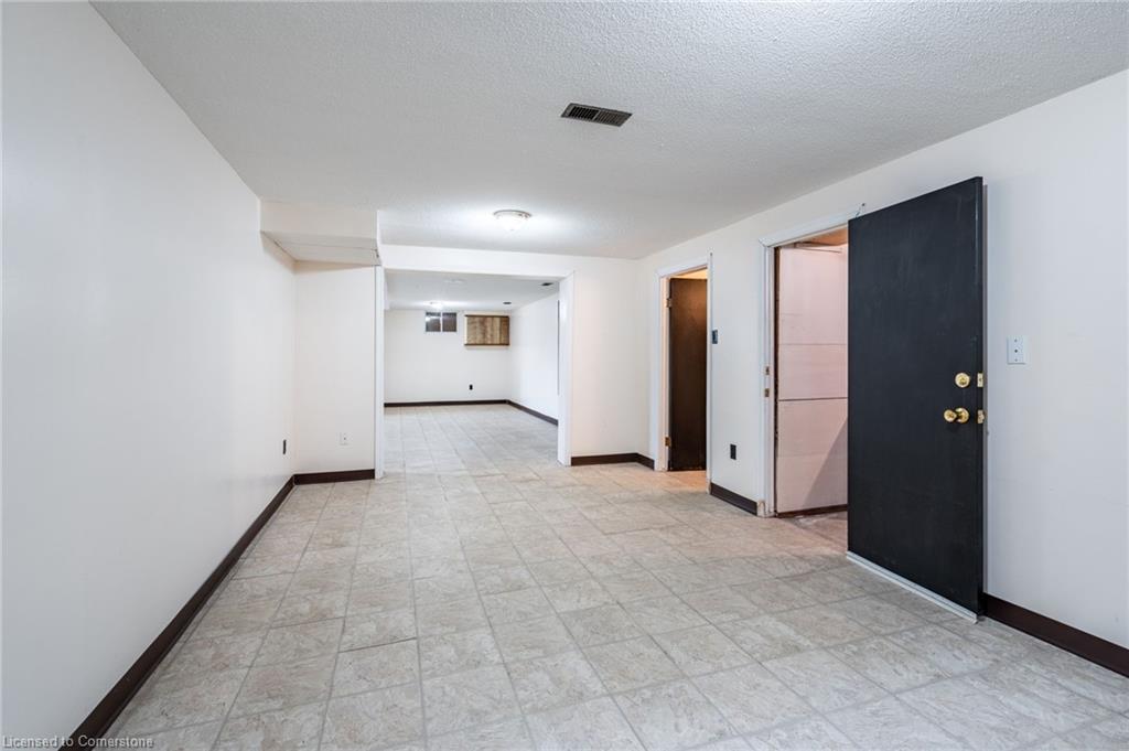 209 Nash Road N Property Photo 28