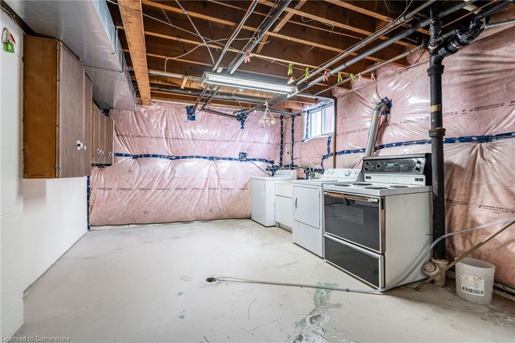209 Nash Road N Property Photo 33