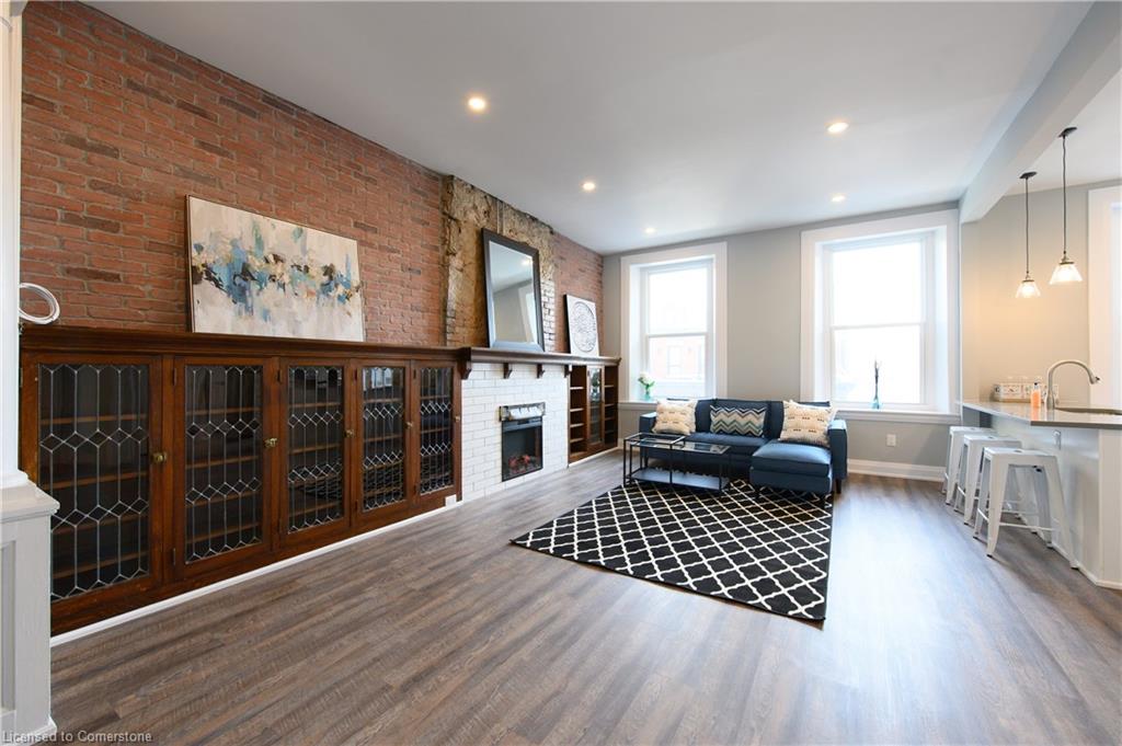 148 James Street S Property Photo 13