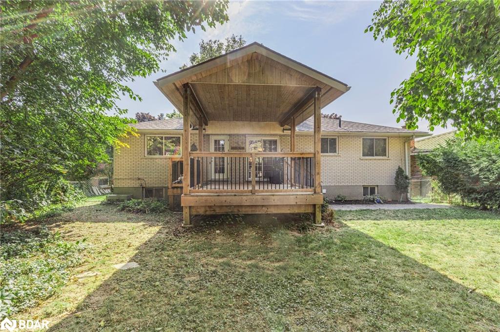 12 Roslyn Road Property Photo 5