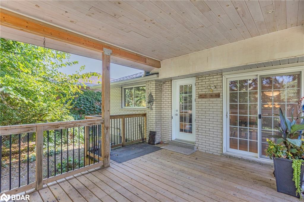 12 Roslyn Road Property Photo 7