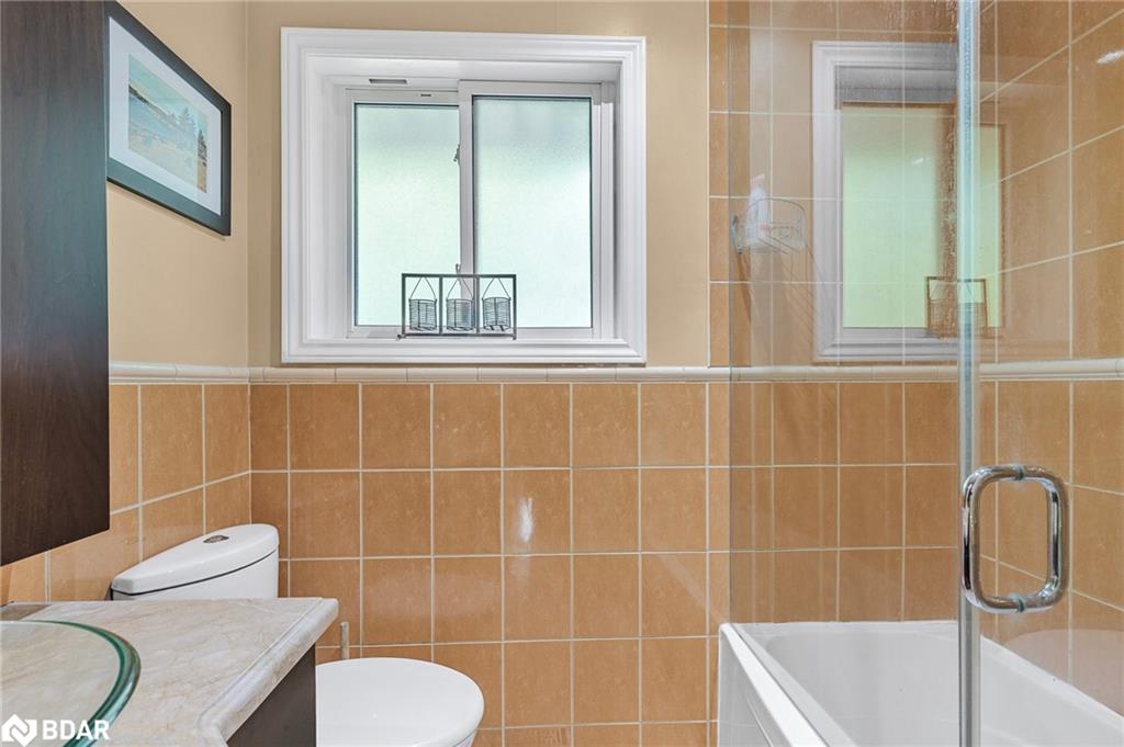12 Roslyn Road Property Photo 15