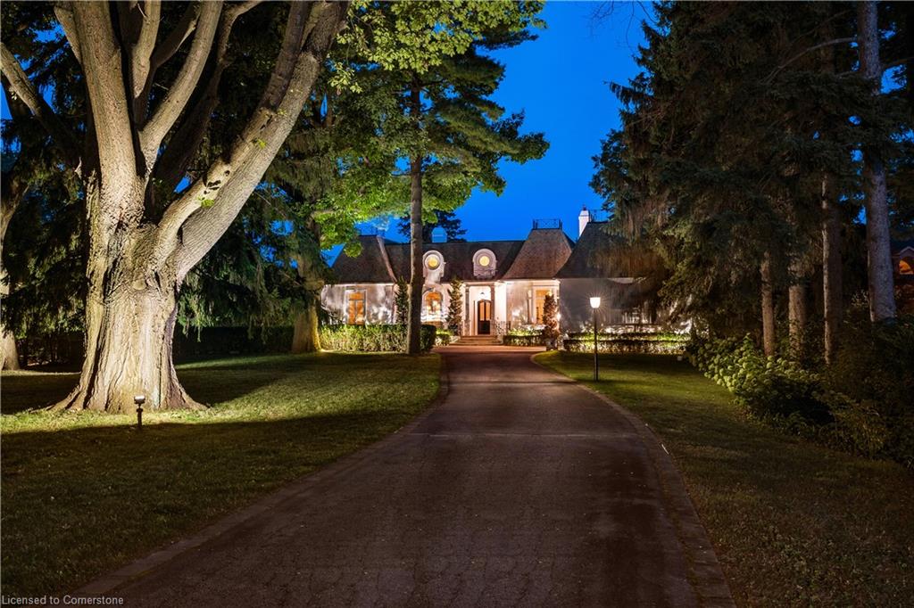 4410 Lakeshore Road Property Photo