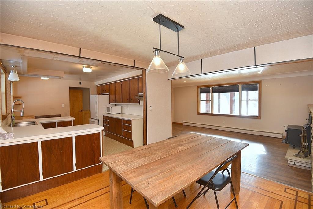 9360 Dickenson Road Road W Property Photo 18