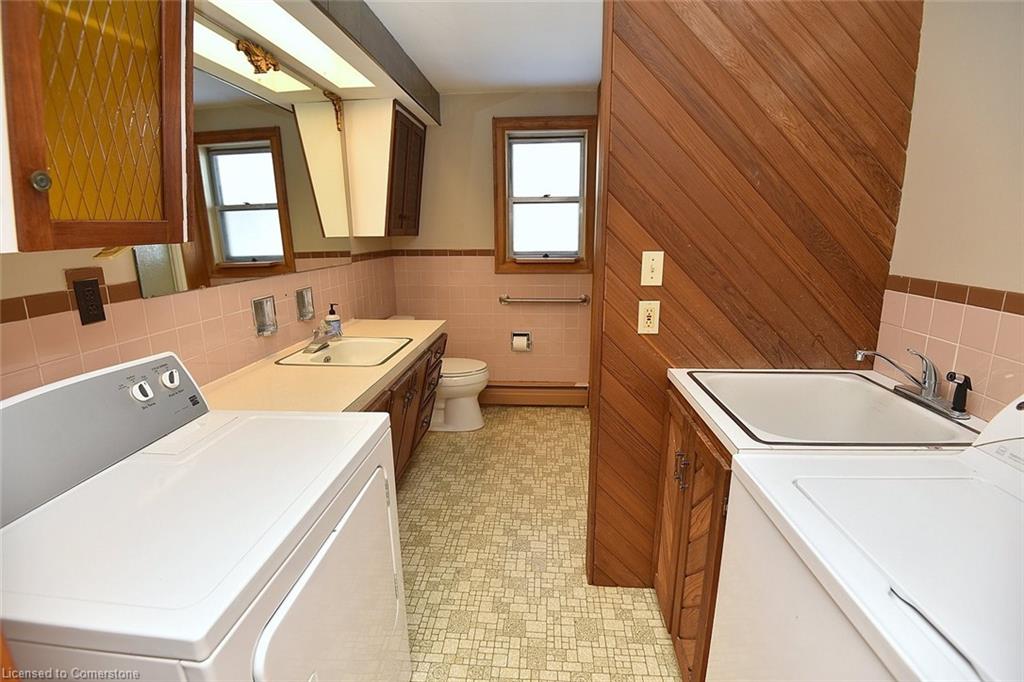 9360 Dickenson Road Road W Property Photo 23