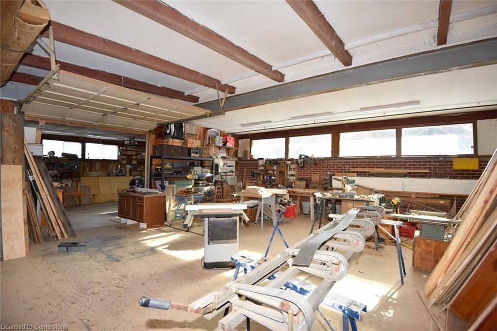 9360 Dickenson Road Road W Property Photo 33