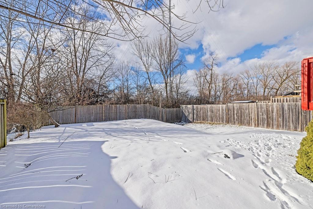 291 St Lawrence Drive Property Photo 8