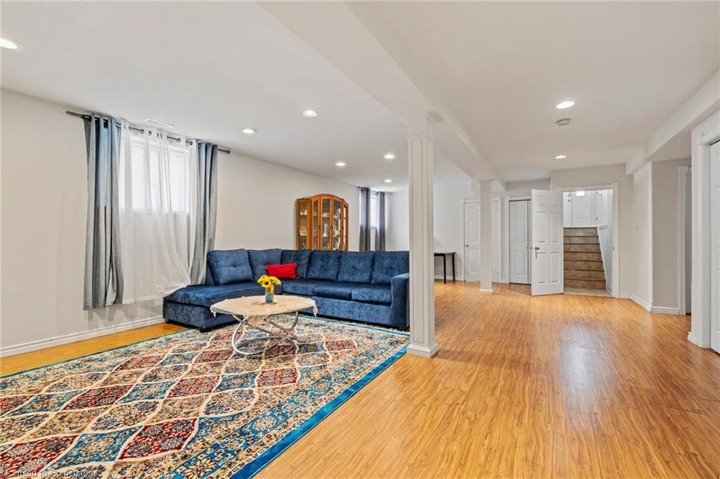 291 St Lawrence Drive Property Photo 19