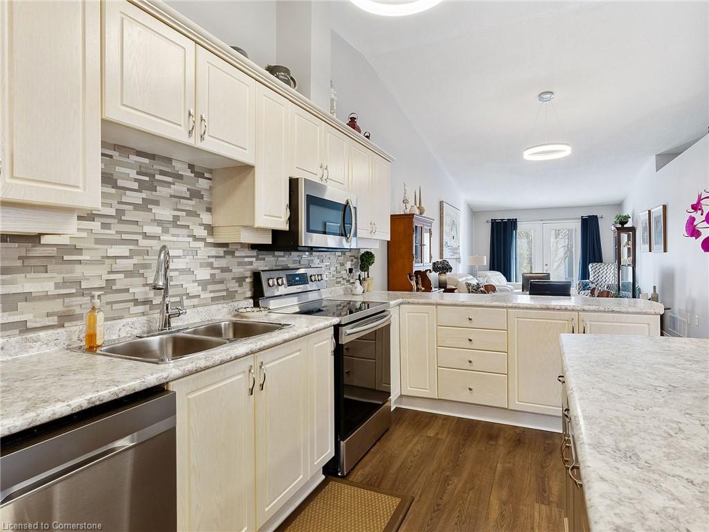 22 Cedar Street Property Photo 13