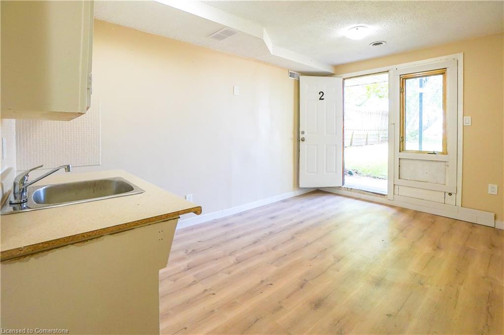 839 Mosley Street Property Photo 5