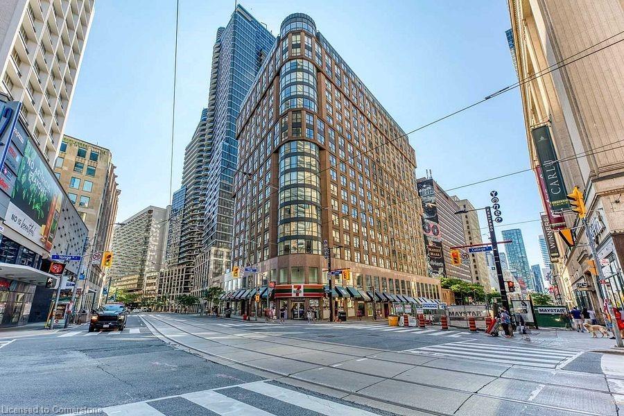 704-7 Carlton Street Property Photo 2